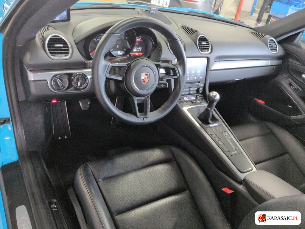 Porsche 718 Cayman 2017 z aukcji japońskiej