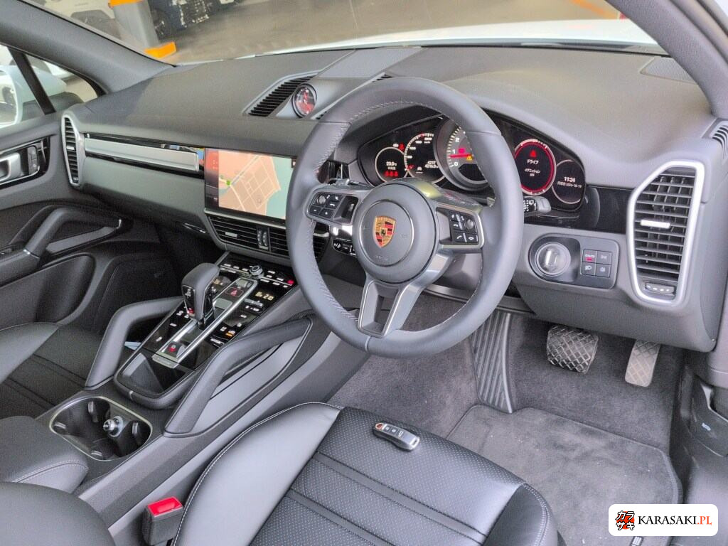 Porsche Cayenne 2023 z aukcji japońskiej