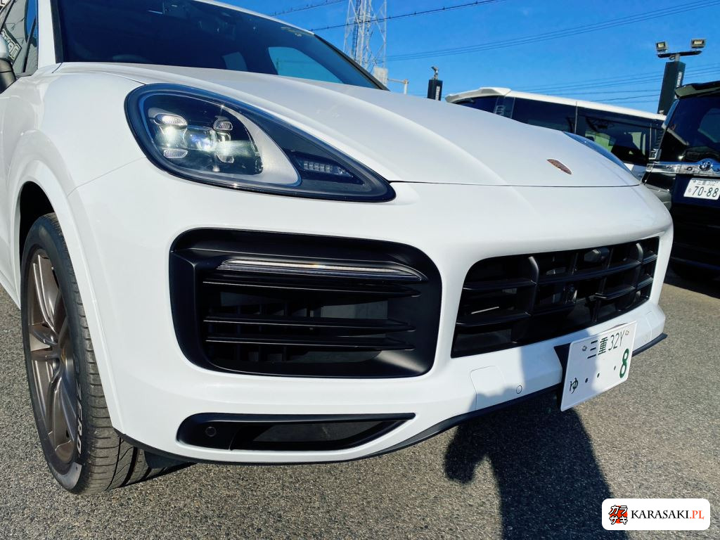 Porsche Cayenne 2023 z aukcji japońskiej