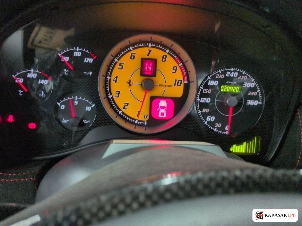 Ferrari 430 Scuderia 2009 z aukcji japońskiej