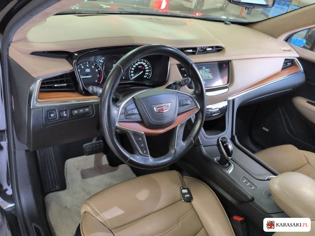 Cadillac XT5 2019 z aukcji japońskiej