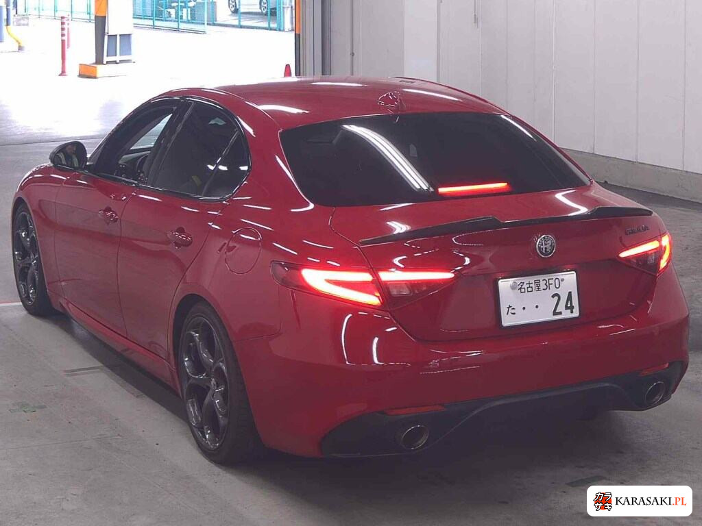 Alfa Romeo Giulia 2018 z aukcji japońskiej