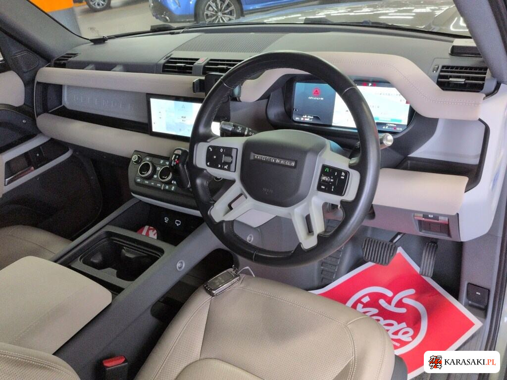 Land Rover Defender 2022 z aukcji japońskiej