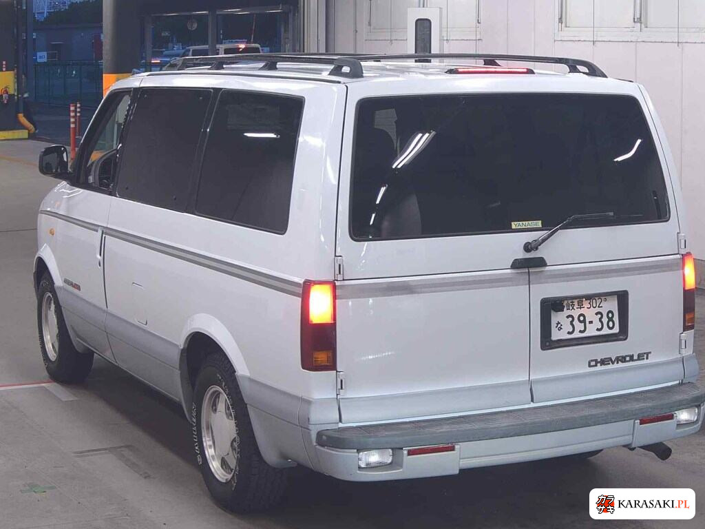 Chevrolet Astro 1997 z aukcji japońskiej