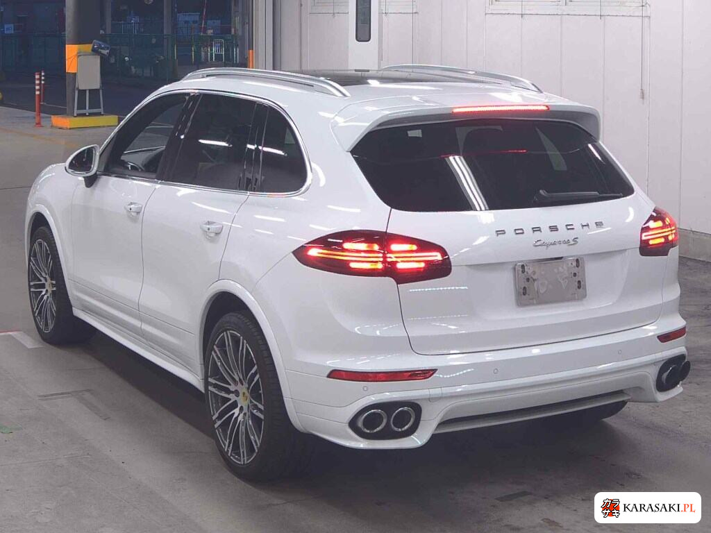 Porsche Cayenne 2016 z aukcji japońskiej
