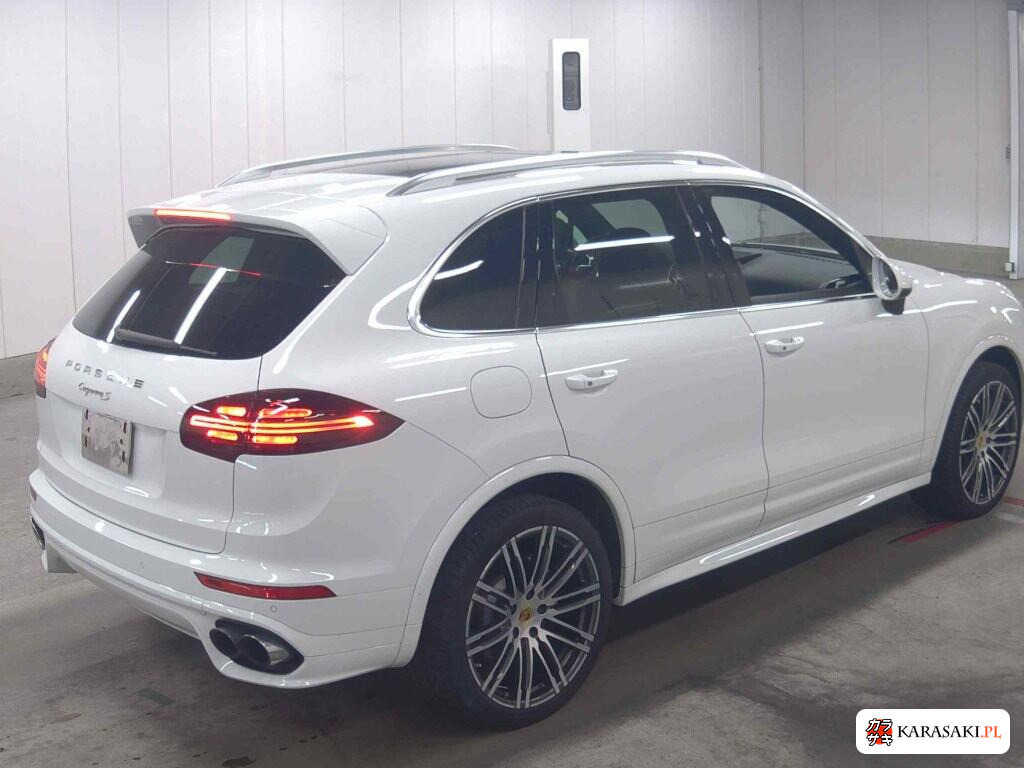 Porsche Cayenne 2016 z aukcji japońskiej