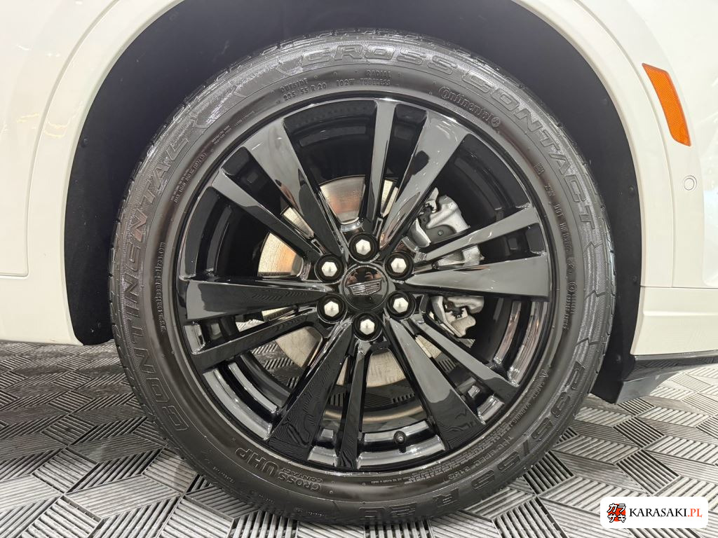 Cadillac XT6 2023 z aukcji japońskiej