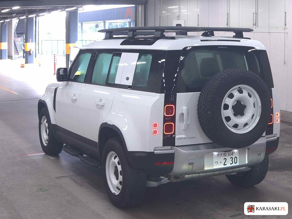 Land Rover Defender 2021 z aukcji japońskiej