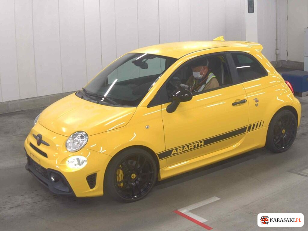 Abarth 595 2017 z aukcji japońskiej