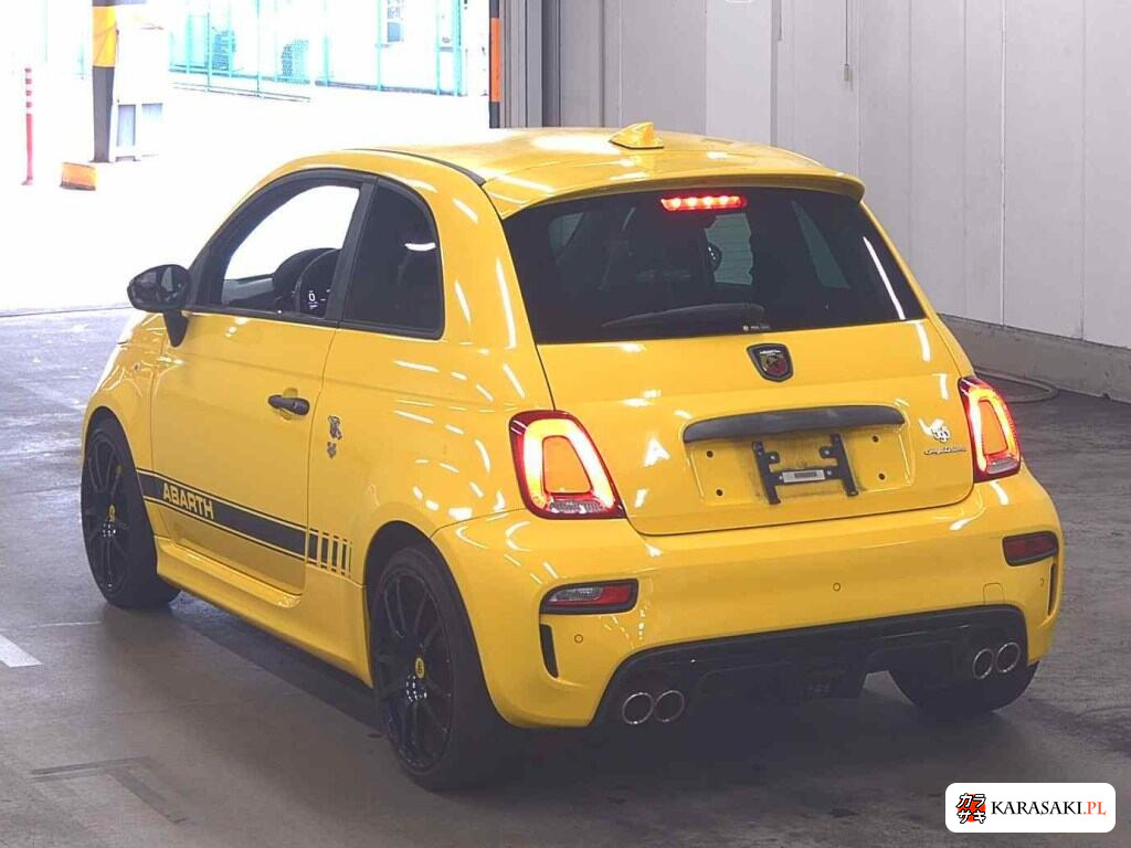 Abarth 595 2017 z aukcji japońskiej