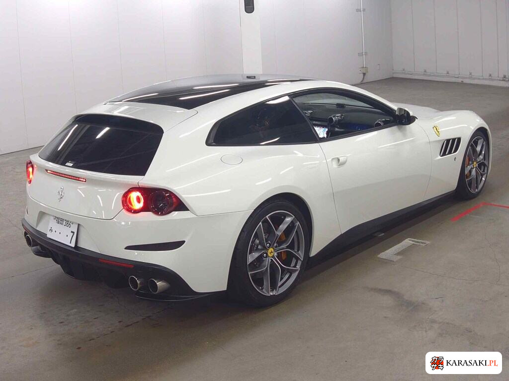 Ferrari GTC4 Lusso 2018 z aukcji japońskiej