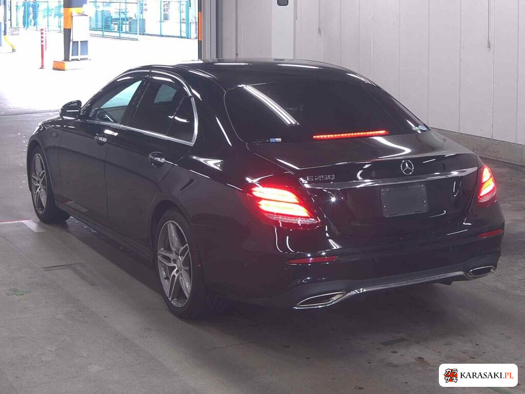 Mercedes-Benz E-Class 2016 z aukcji japońskiej