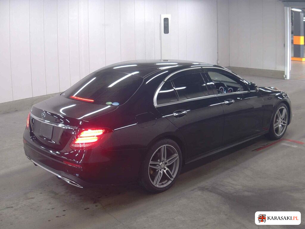 Mercedes-Benz E-Class 2016 z aukcji japońskiej