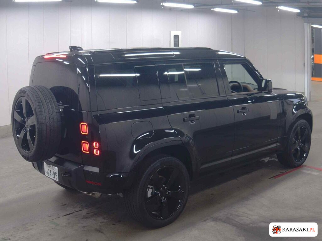 Land Rover Defender 2026 z aukcji japońskiej