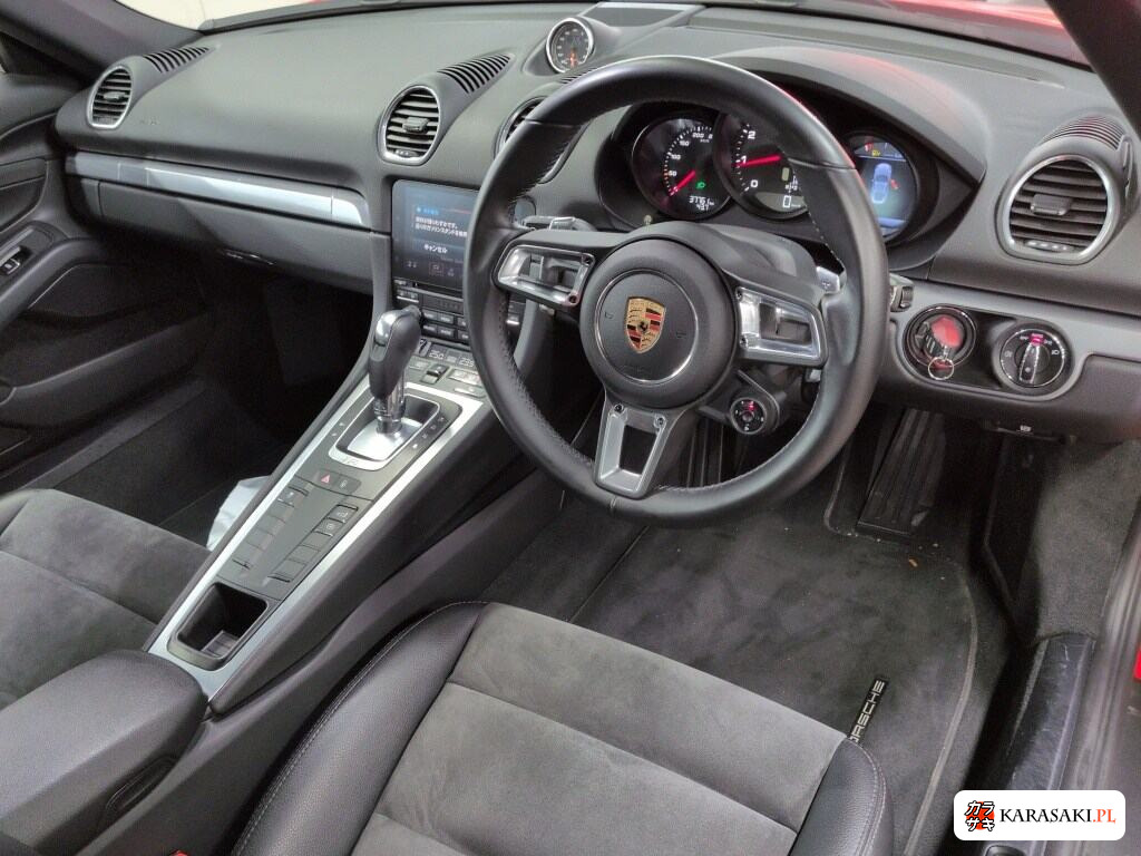 Porsche 718 Cayman 2018 z aukcji japońskiej