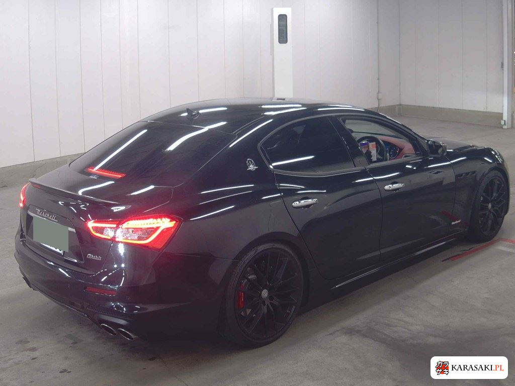 Maserati Ghibli 2017 z aukcji japońskiej