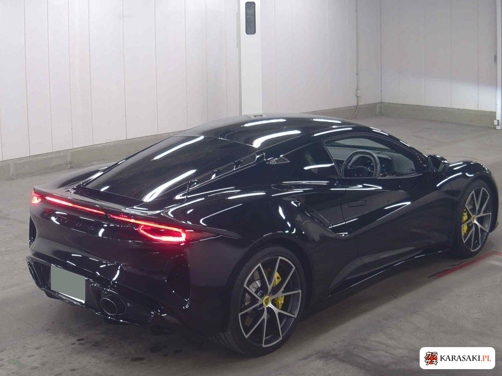 Lotus Emira 2024 z aukcji japońskiej