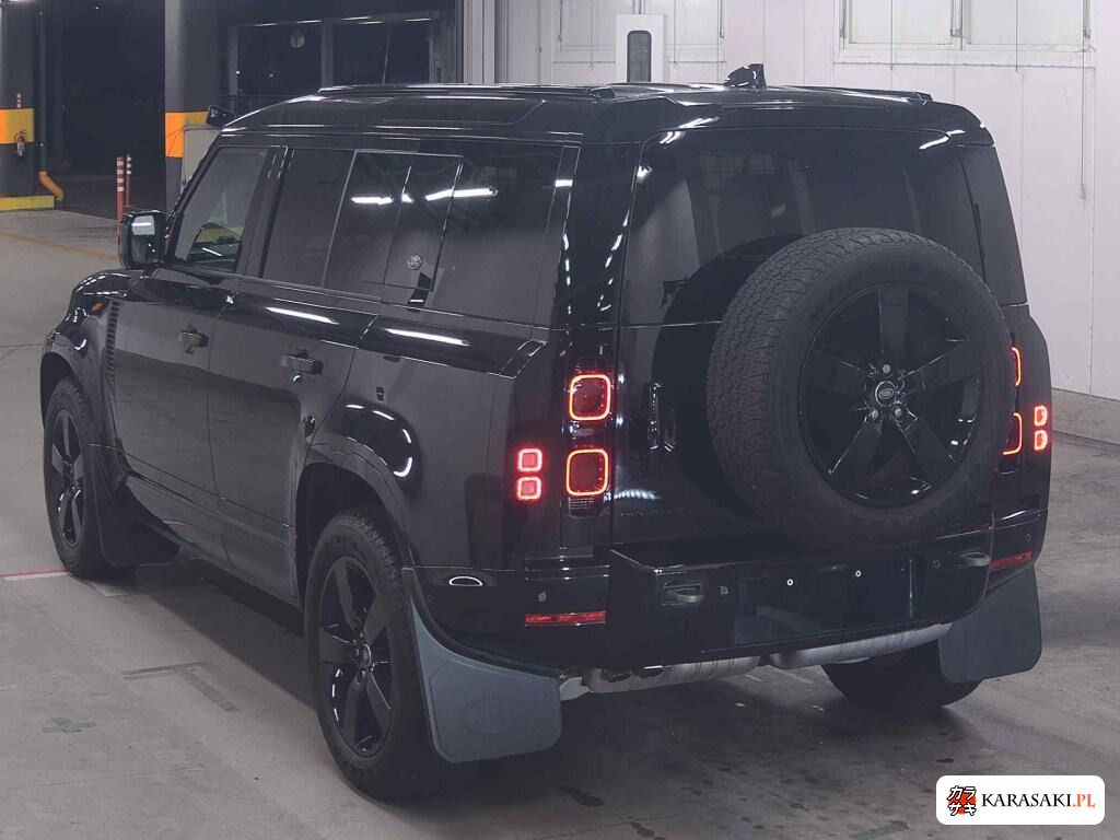 Land Rover Defender 2023 z aukcji japońskiej
