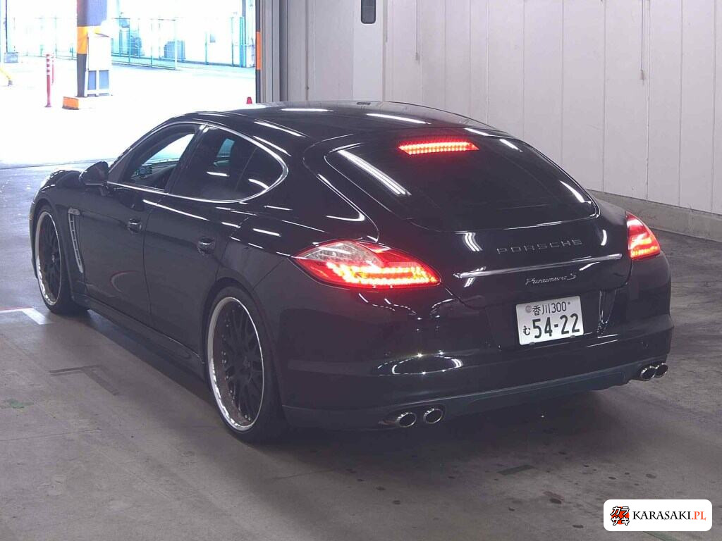 Porsche Panamera 2010 z aukcji japońskiej