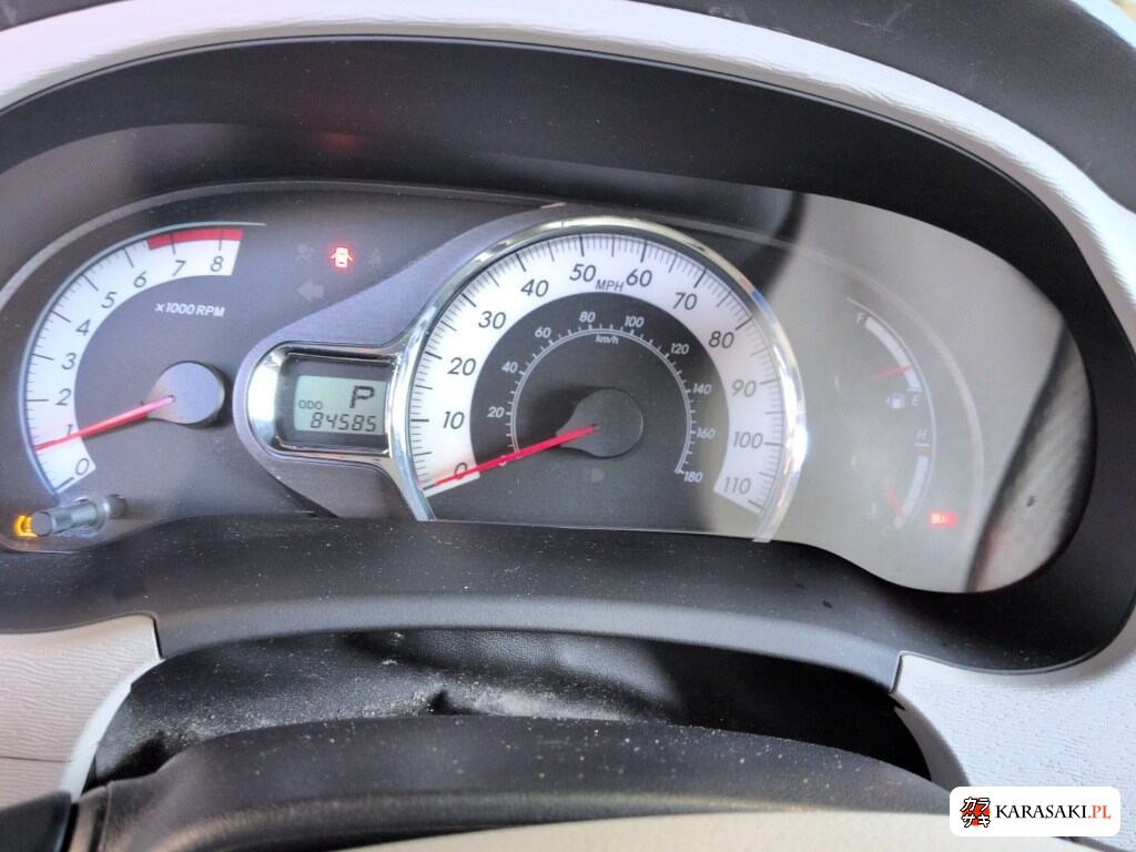 America Toyota Sienna 2011 z aukcji japońskiej