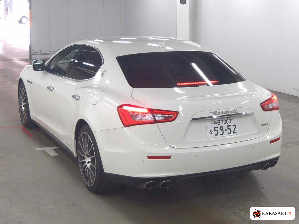 Maserati Ghibli 2016 z aukcji japońskiej