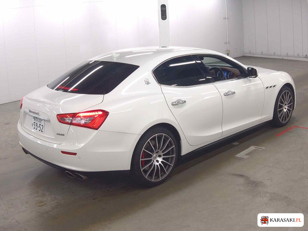 Maserati Ghibli 2016 z aukcji japońskiej