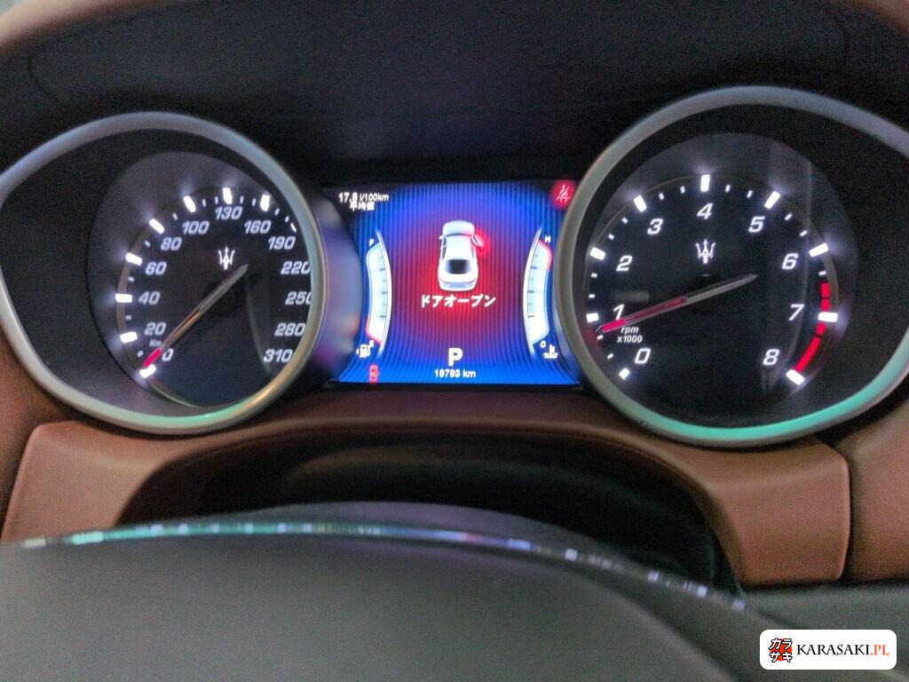 Maserati Ghibli 2016 z aukcji japońskiej