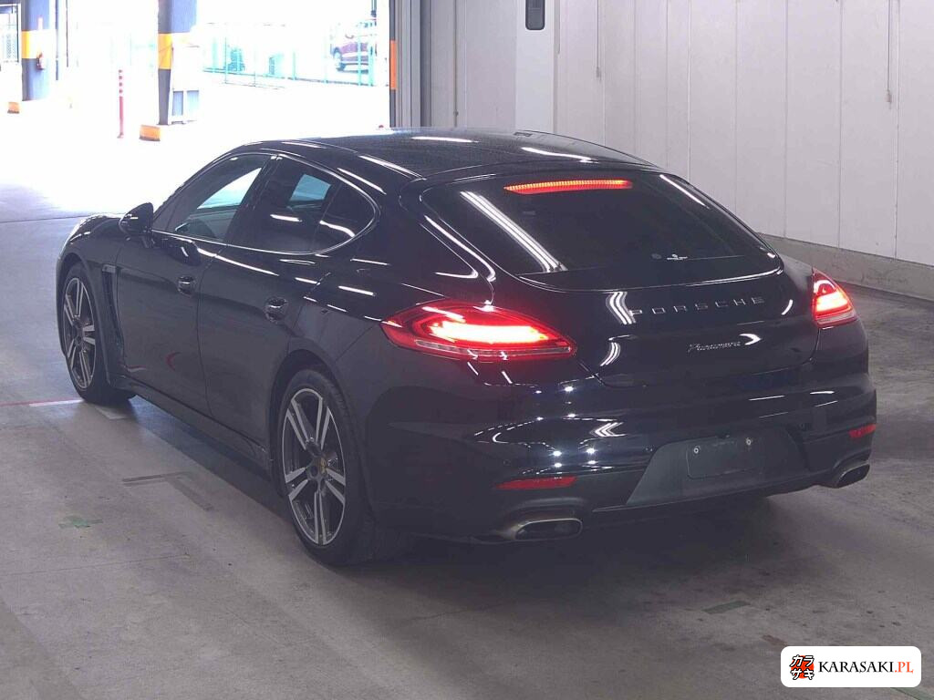 Porsche Panamera 2015 з японського аукціону