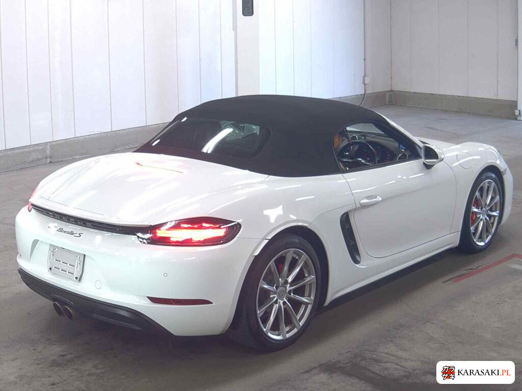 Porsche 718 Boxster 2017 з японського аукціону