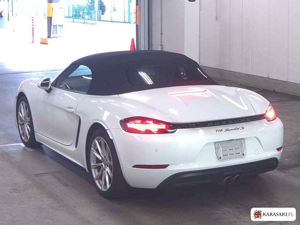 Porsche 718 Boxster 2017 з японського аукціону