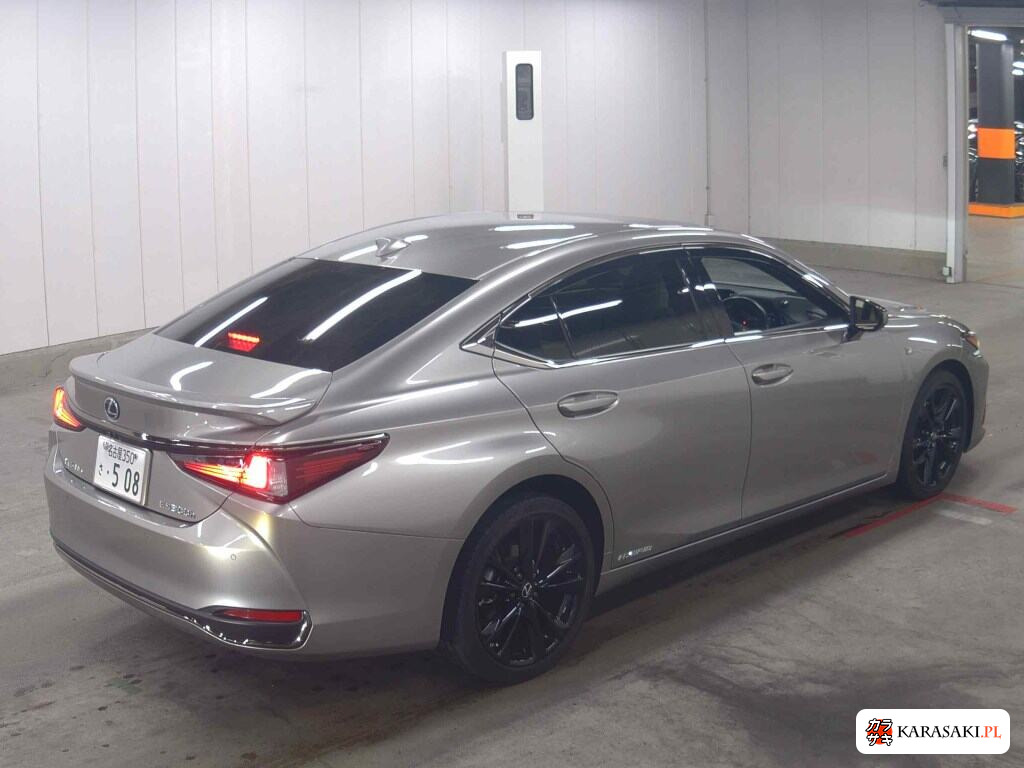 Lexus Es 2022 z aukcji japońskiej