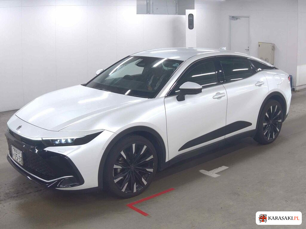 Toyota Crown Crossover 2025 z aukcji japońskiej
