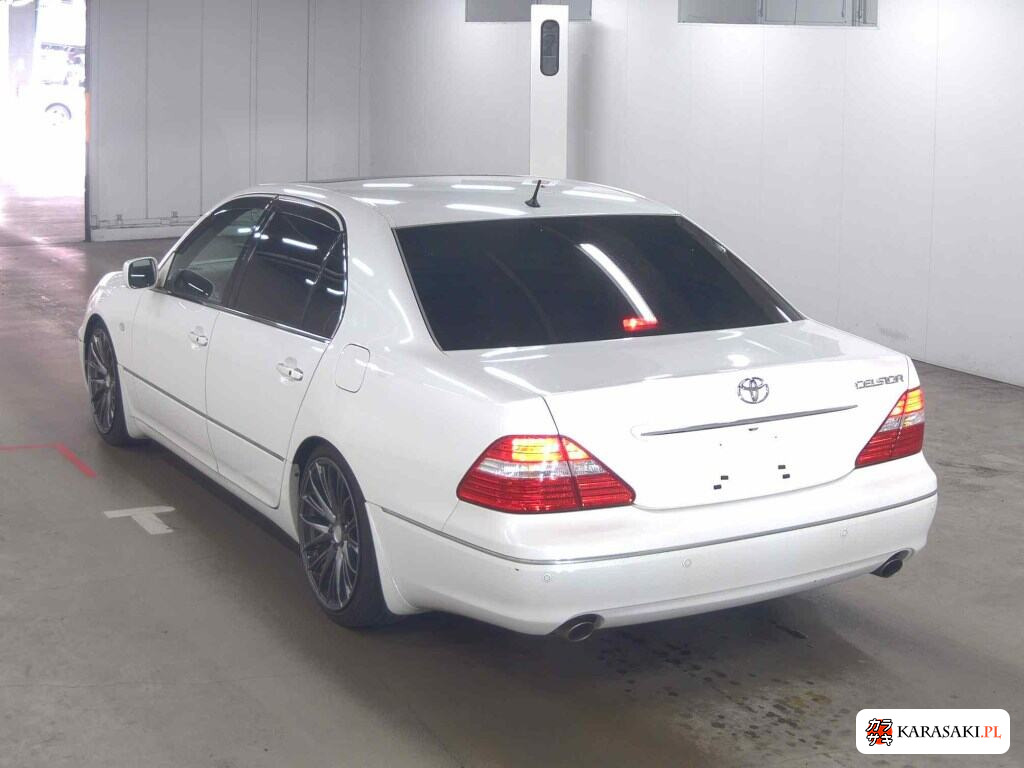 Toyota Celsior 2004 z aukcji japońskiej