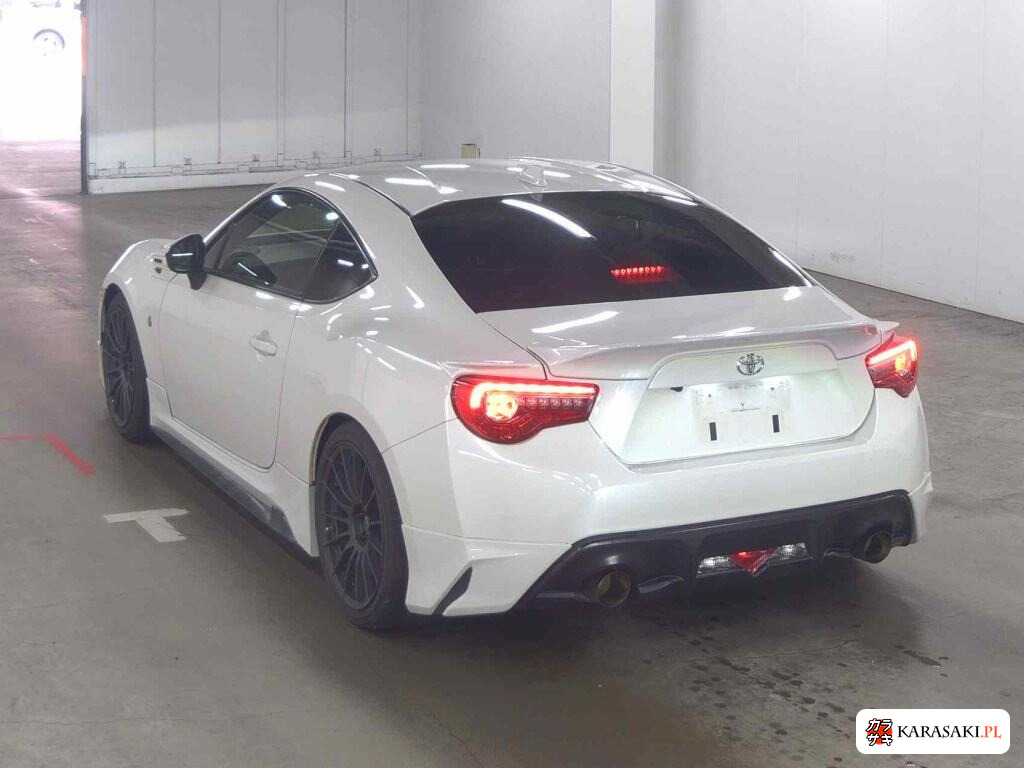 Toyota 86 2018 z aukcji japońskiej