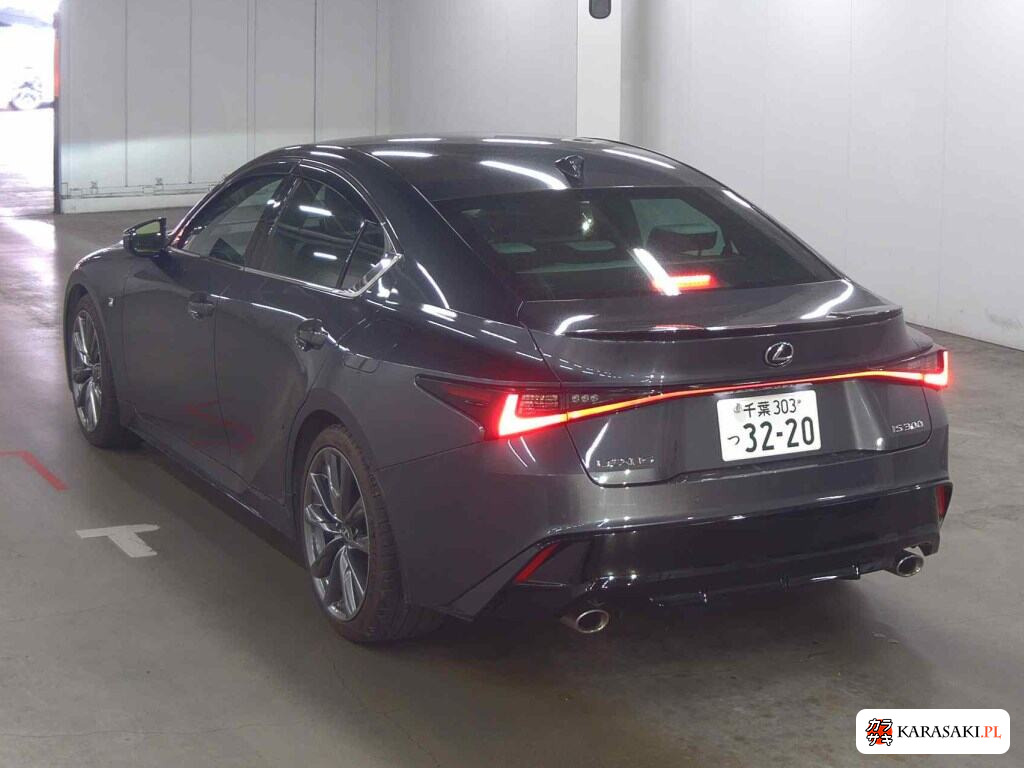 Lexus Is 2021 z aukcji japońskiej
