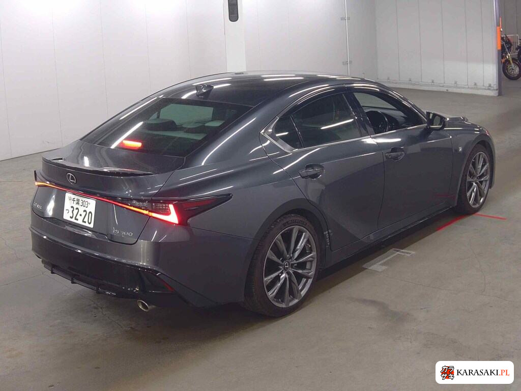 Lexus Is 2021 z aukcji japońskiej