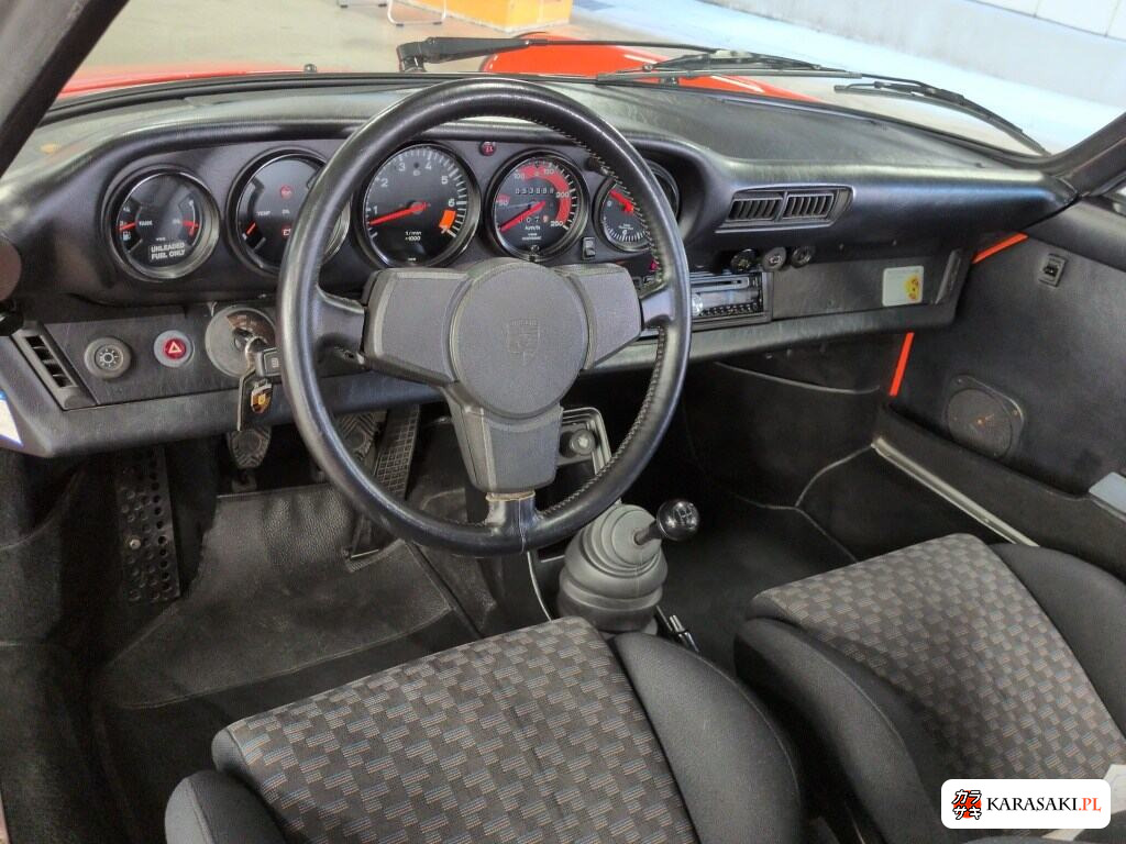 Porsche 911 1983 z aukcji japońskiej