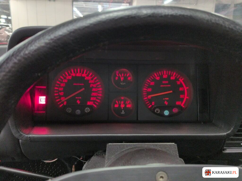 Ferrari Testarossa 1988 z aukcji japońskiej