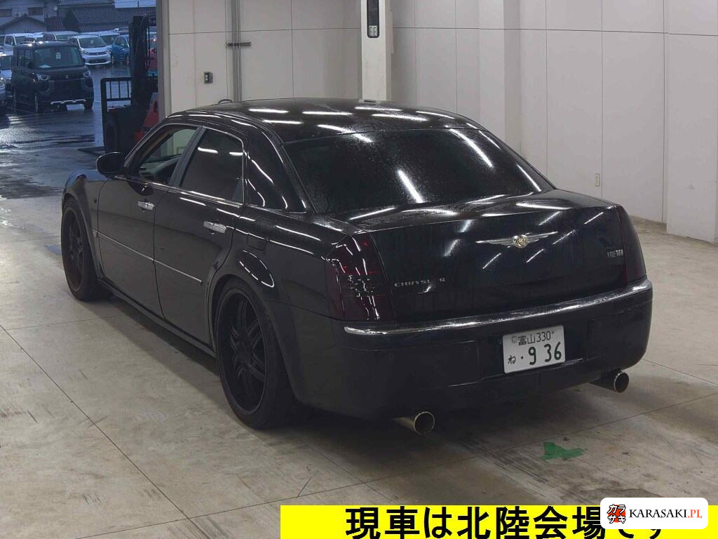 Chrysler 300C 2005 z aukcji japońskiej