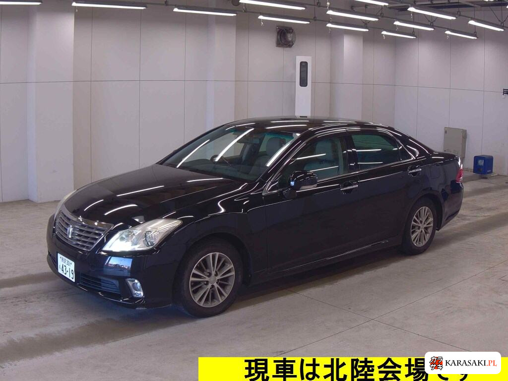 Toyota Crown 2012 z aukcji japońskiej