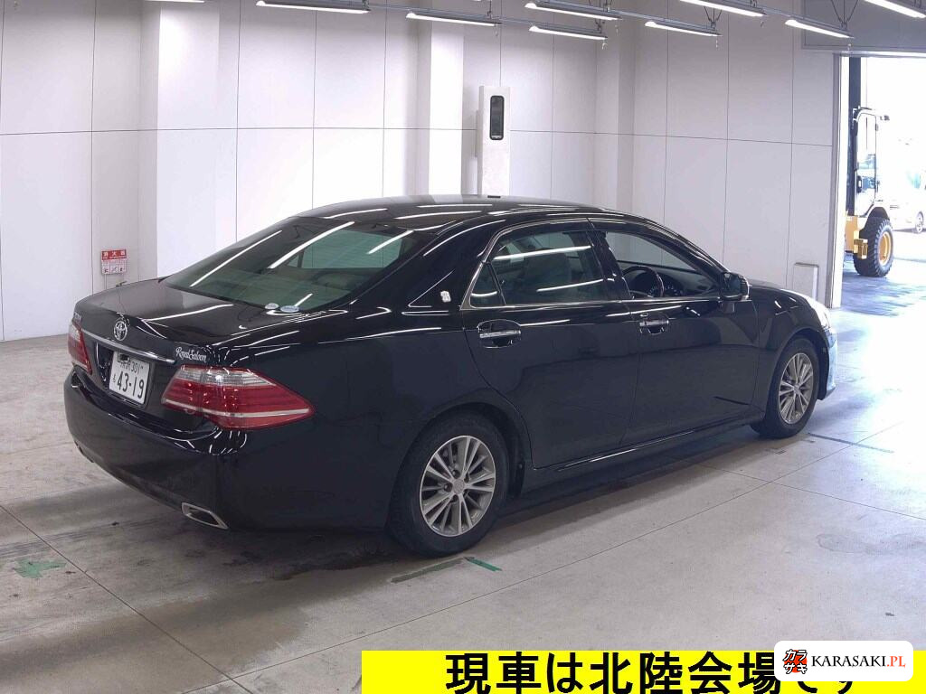 Toyota Crown 2012 z aukcji japońskiej