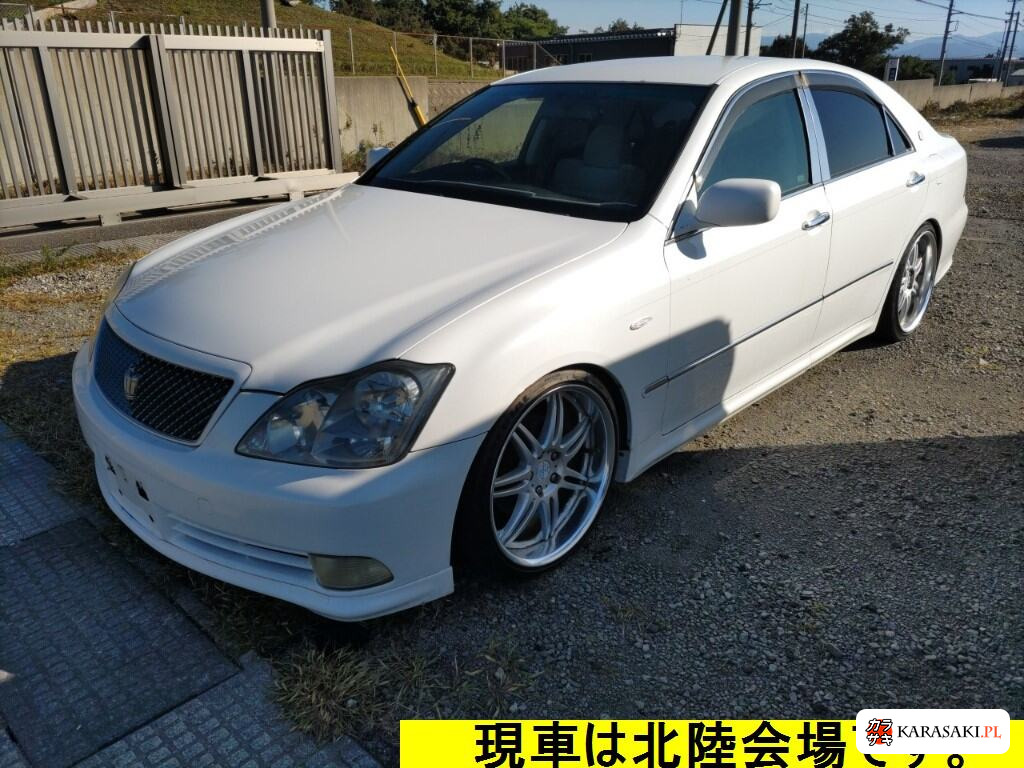 Toyota Crown 2004 z aukcji japońskiej