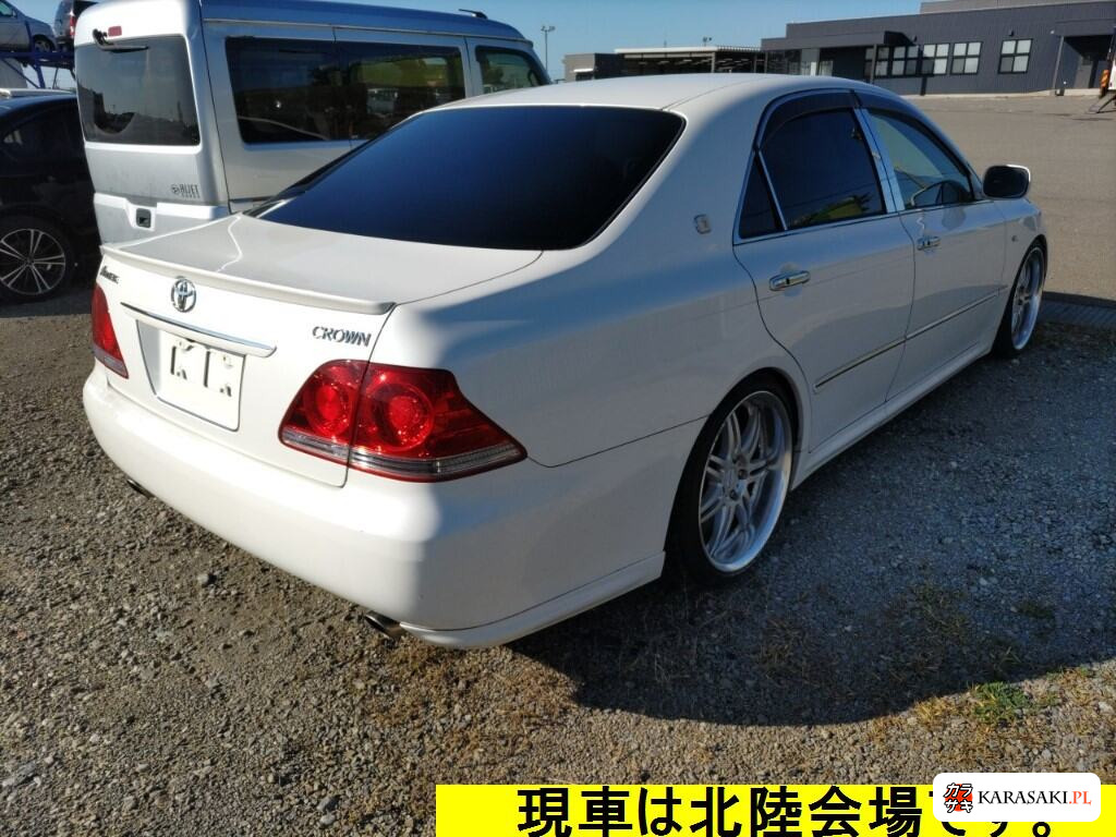 Toyota Crown 2004 z aukcji japońskiej