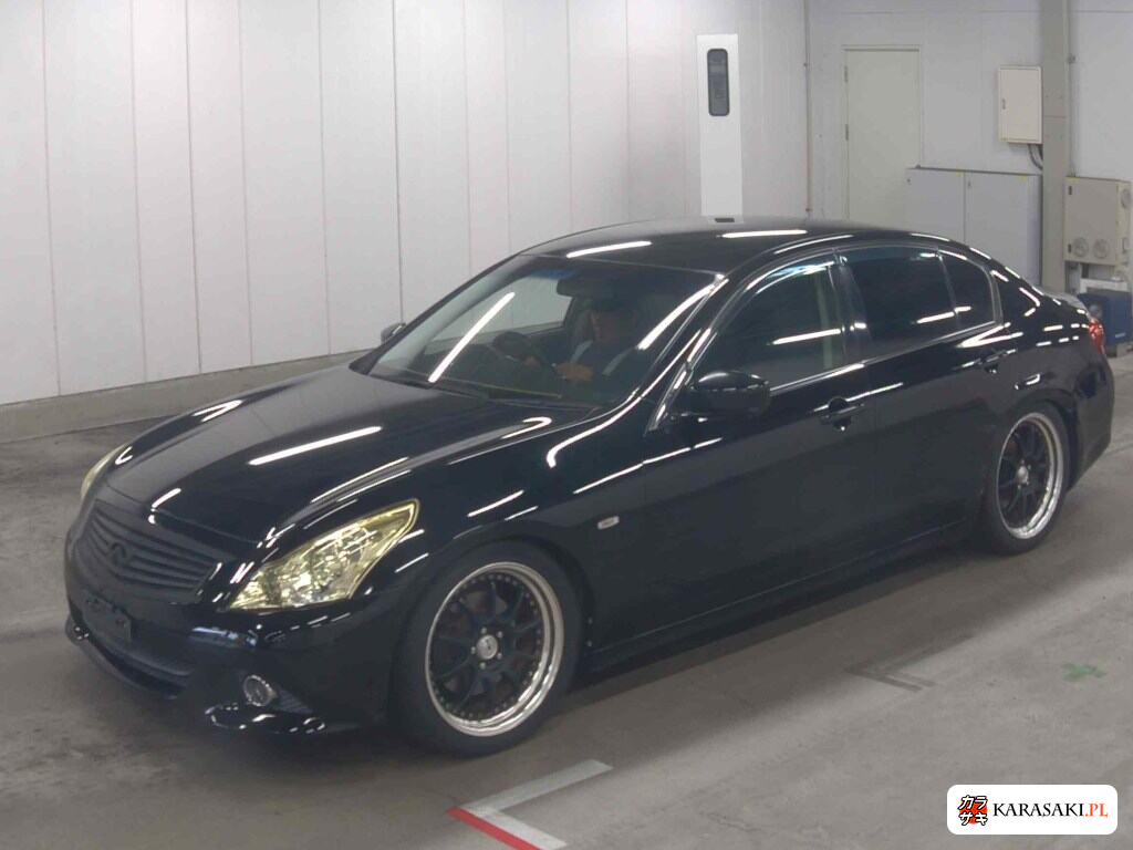 Nissan Skyline 2011 z aukcji japońskiej