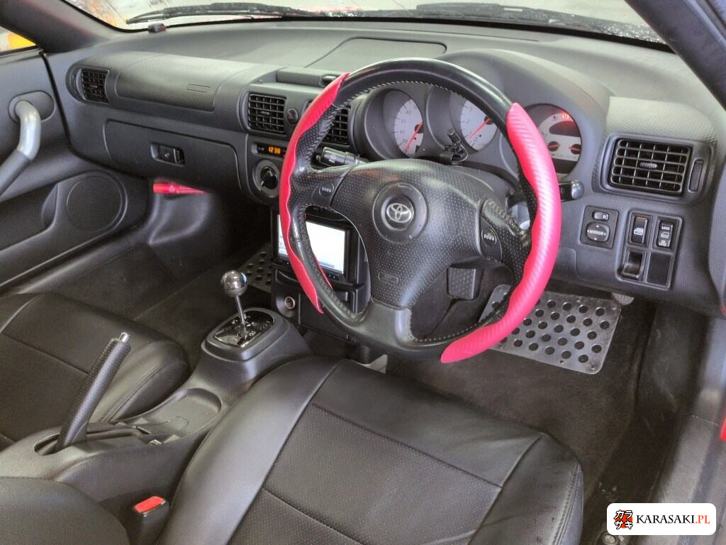 Toyota MR-S 2000 z aukcji japońskiej