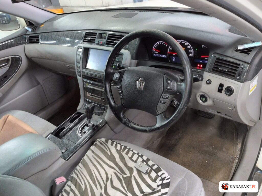 Toyota Crown 2006 z aukcji japońskiej