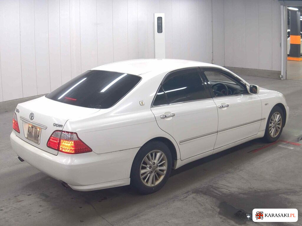 Toyota Crown 2006 z aukcji japońskiej