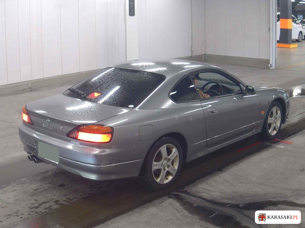 Nissan Silvia 2001 z aukcji japońskiej