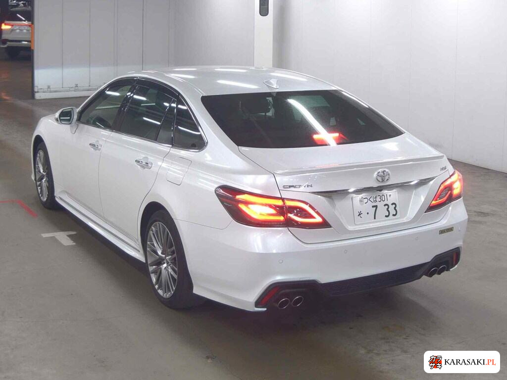 Toyota Crown 2021 z aukcji japońskiej