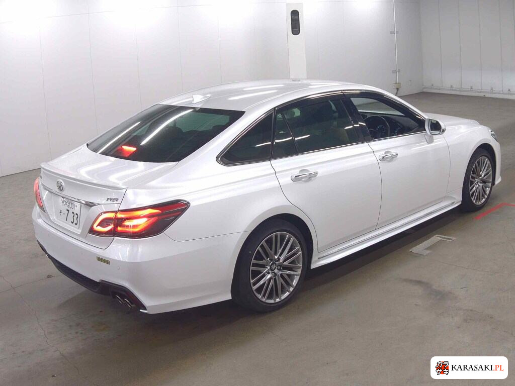 Toyota Crown 2021 z aukcji japońskiej